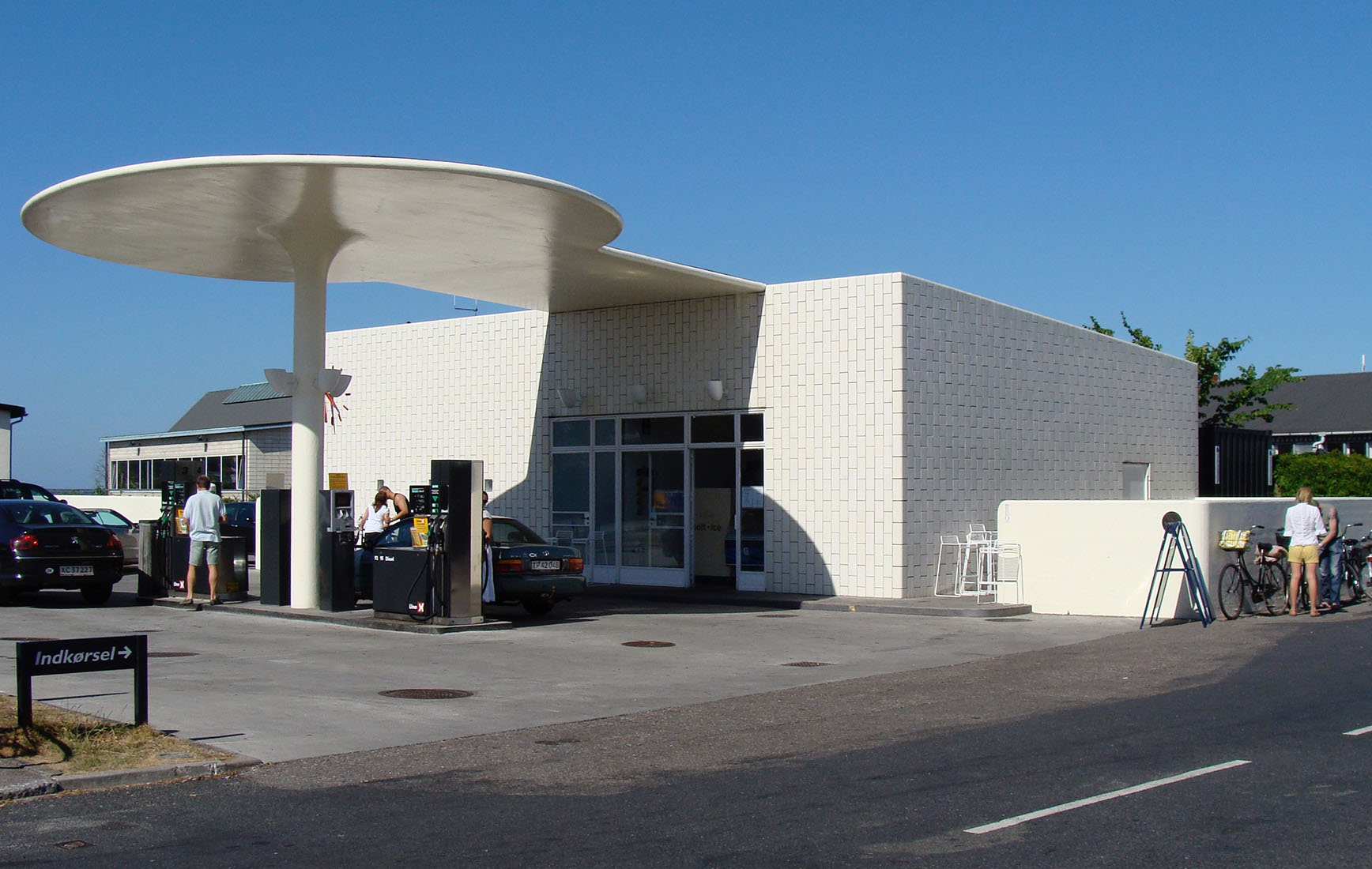 www.archipicture.eu Arne Jacobsen Texaco Service Station